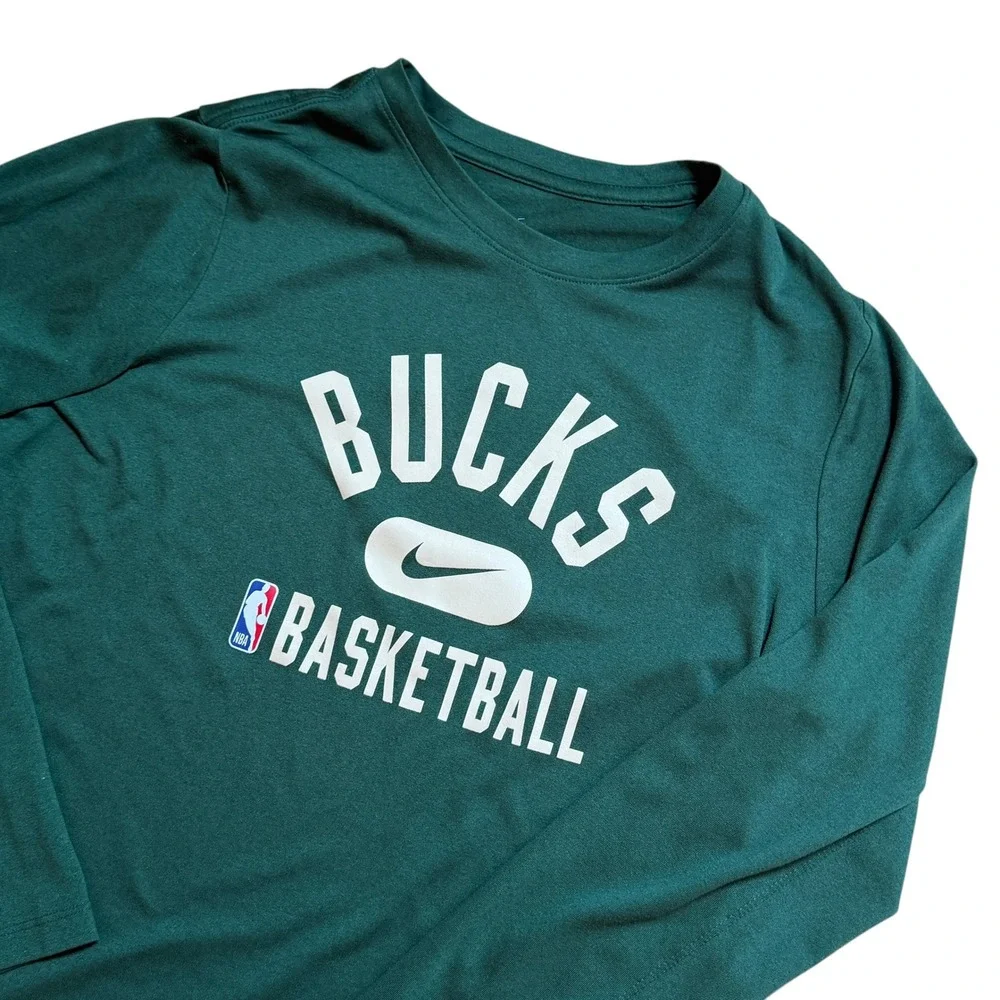 Nike Milwaukee Bucks Shirt Youth Large 14/16 Green NBA EUC Dri‎ Fit Long Slv